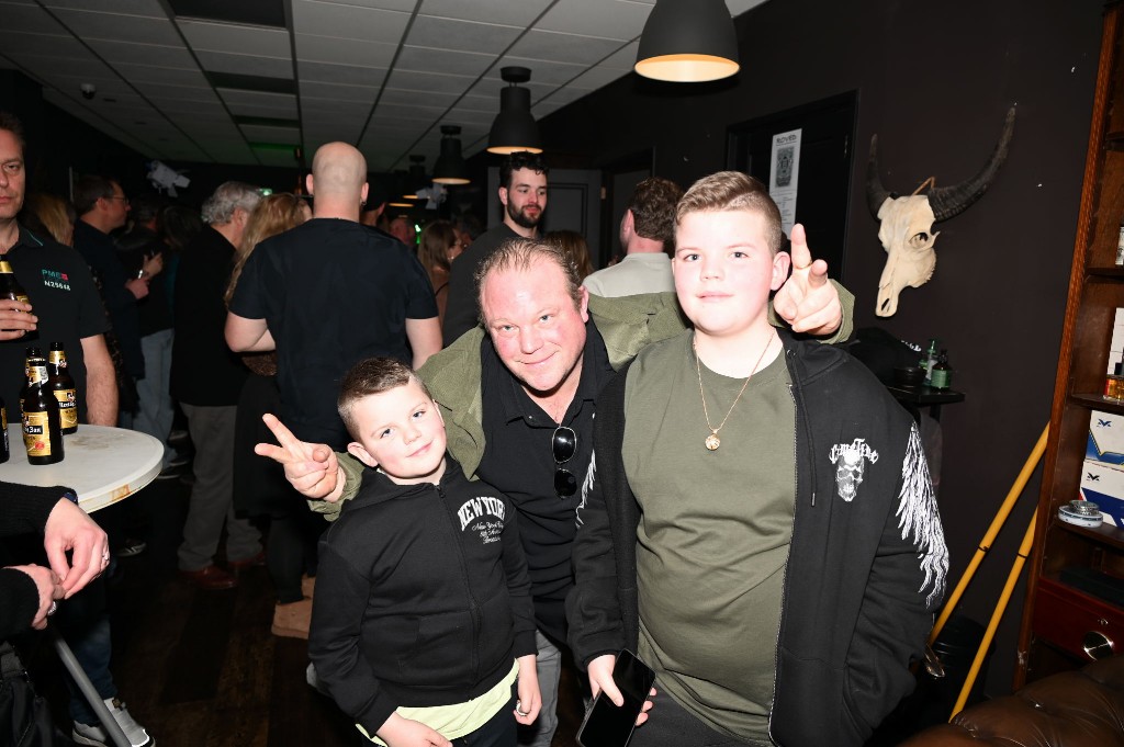 ../Images/10 jaar Ro's Barbershop 295.jpg